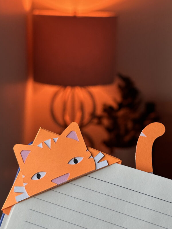 Cat bookmark - Image 9